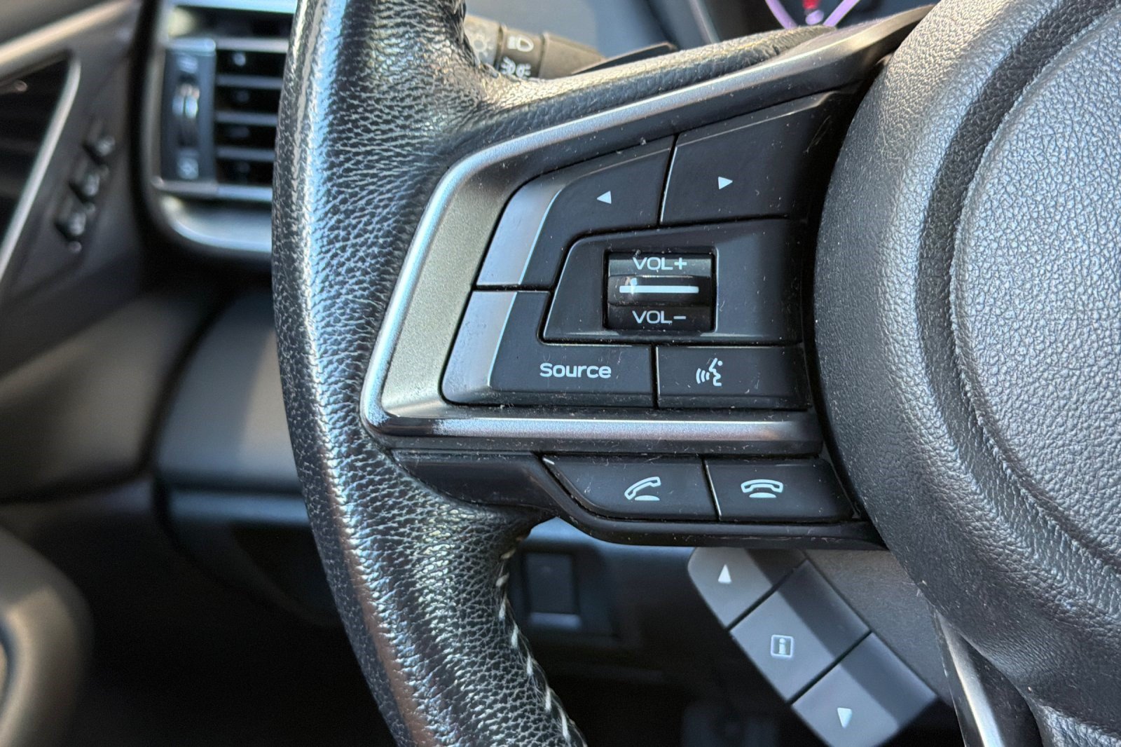 Used 2021 Subaru Outback Limited AWD/4WD image 30