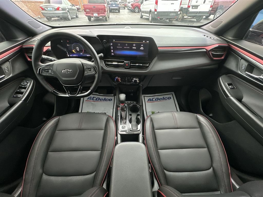 Used 2025 Chevrolet TrailBlazer RS w/ Driver Confidence Package AWD/4WD image 20