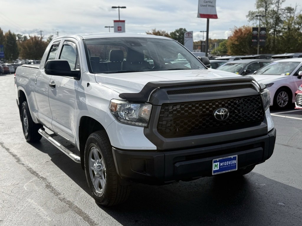 Certified 2018 Toyota Tundra SR image 11