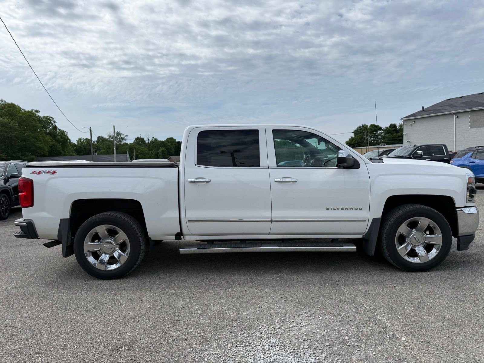 Used 2017 Chevrolet Silverado 1500 LTZ w/ Sport Package AWD/4WD image 7