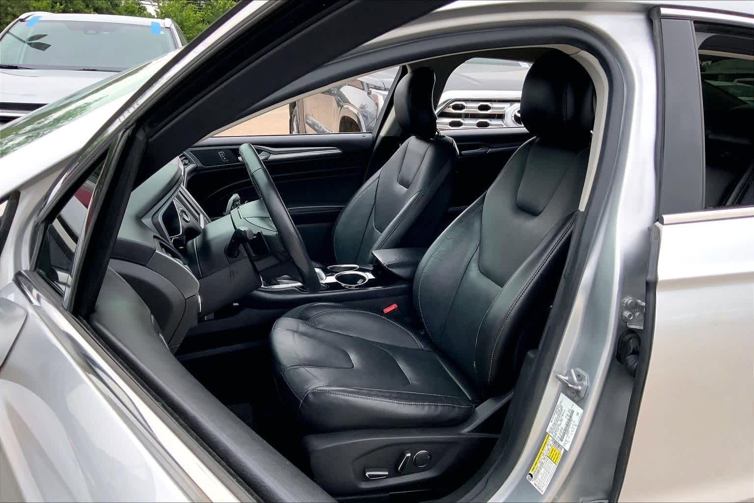 Used 2014 Ford Fusion Titanium FWD image 8
