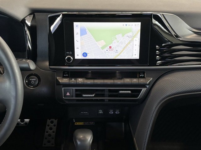 Used 2025 Toyota Camry SE image 28