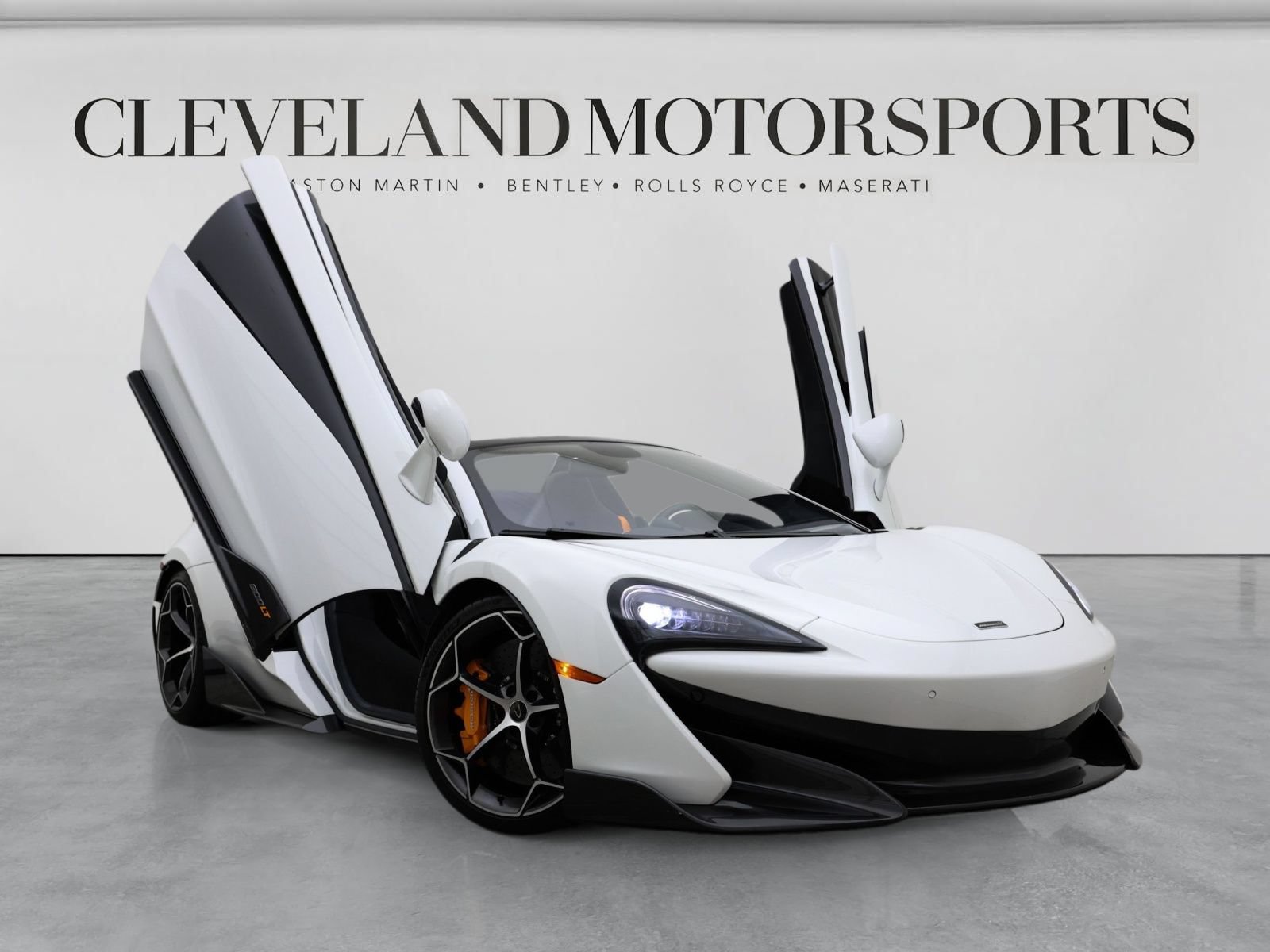 Used 2020 McLaren 600LT Spider RWD image 4