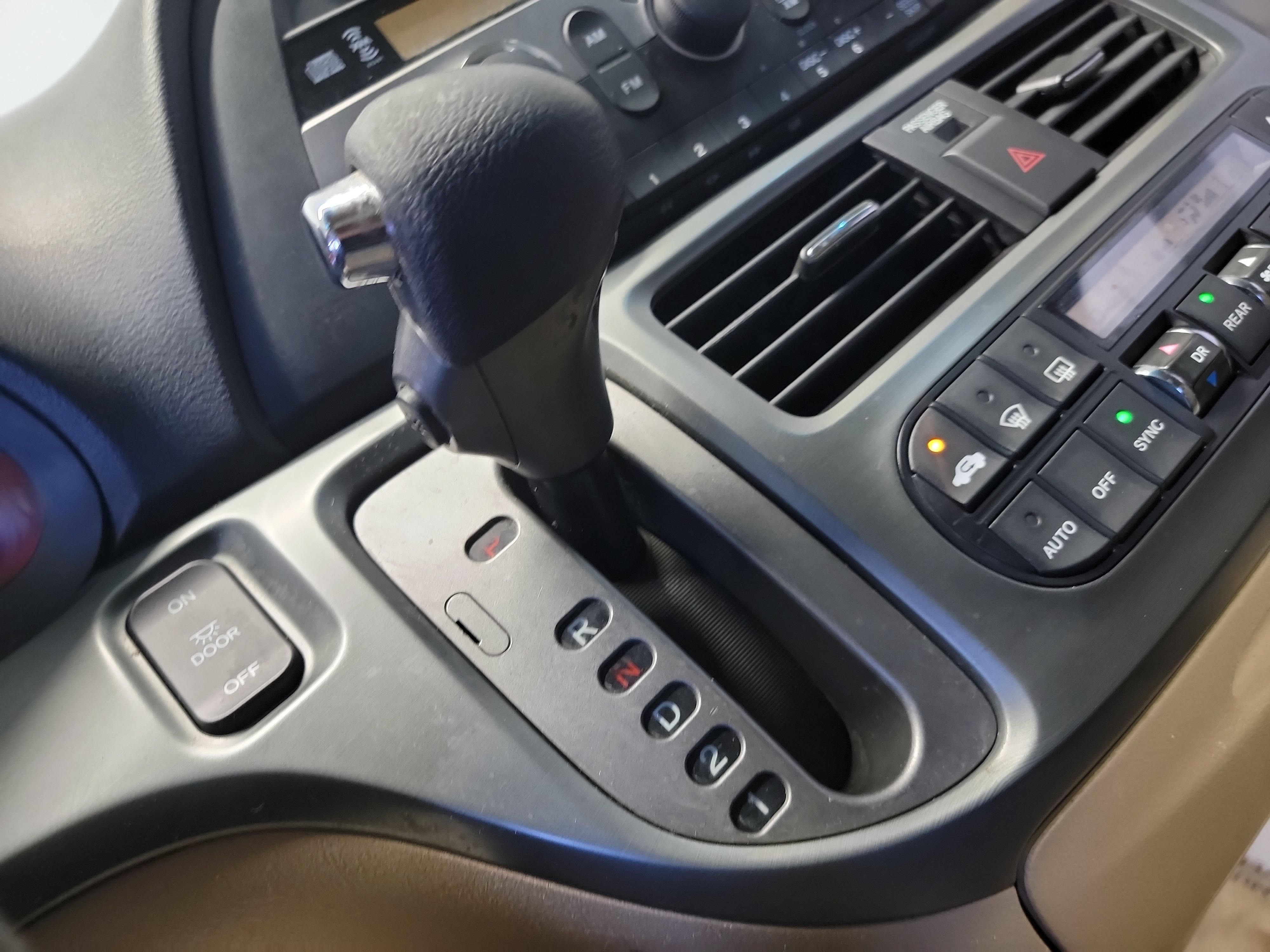 Used 2005 Honda Odyssey EX-L image 26