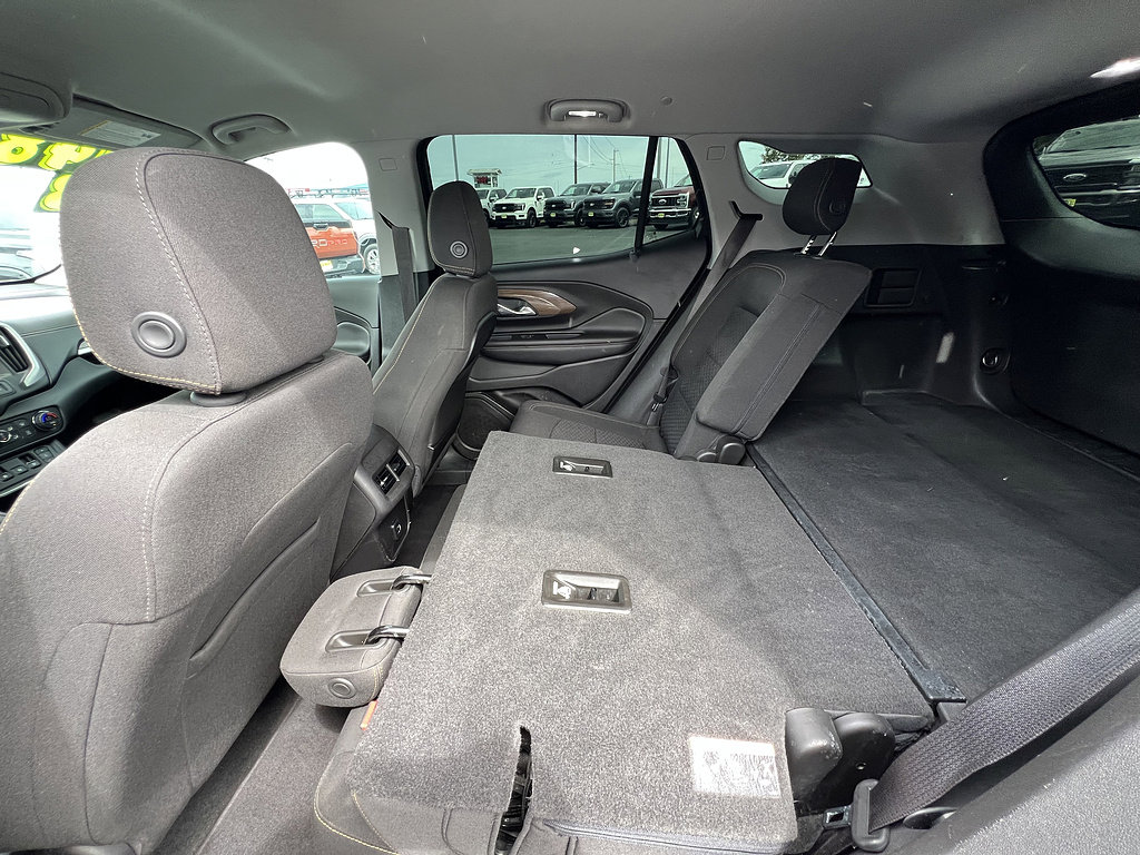 Used 2018 GMC Terrain SLE w/ Driver Convenience Package FWD image 33