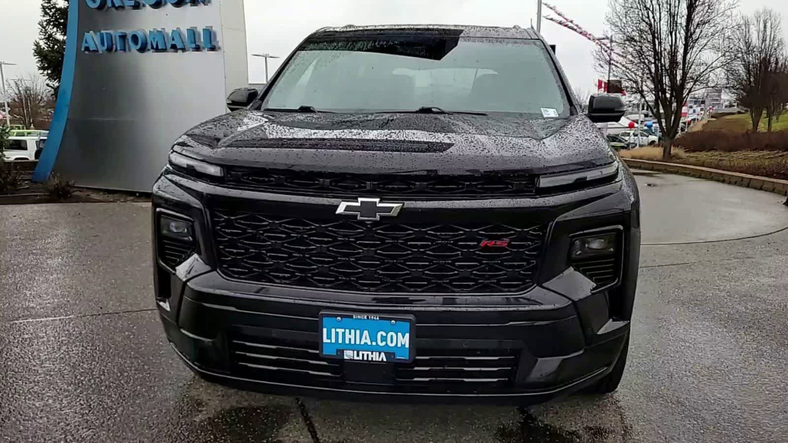Used 2025 Chevrolet Traverse RS w/ LPO, Floor Liner Package image 3