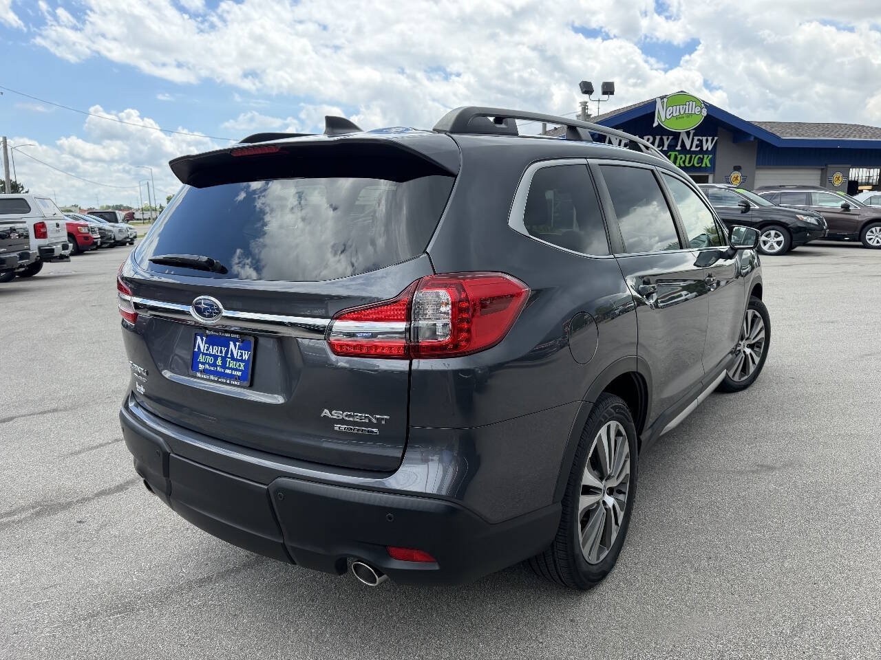 Used 2022 Subaru Ascent Limited AWD/4WD image 5