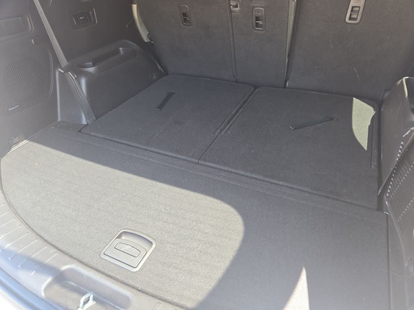 Used 2014 Hyundai Santa Fe GLS FWD image 32