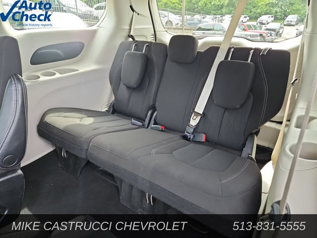 Used 2023 Chrysler Voyager LX FWD image 28