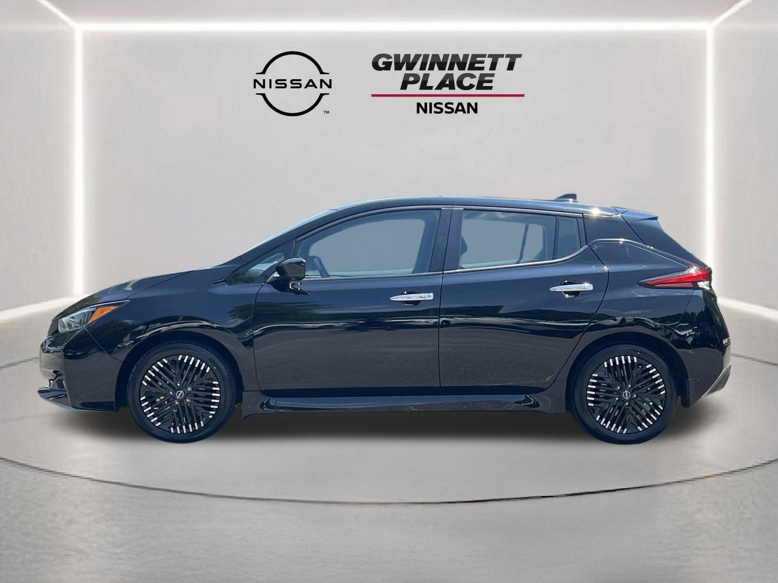 Certified 2024 Nissan Leaf SV Plus FWD image 22