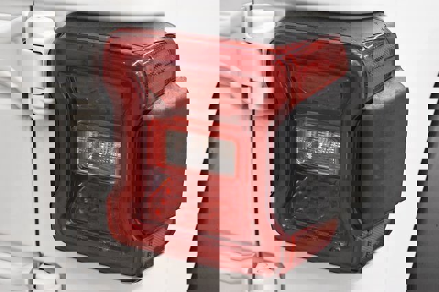 Used 2018 Jeep Wrangler Unlimited Sport S image 12