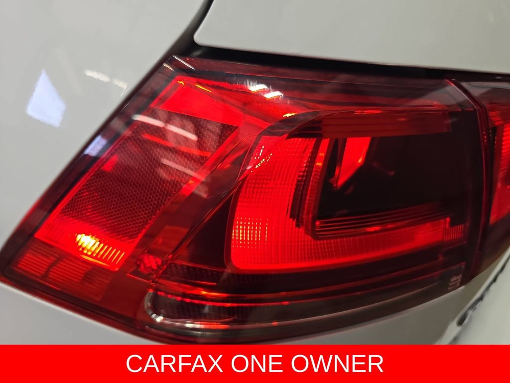 Used 2017 Volkswagen Golf Wolfsburg Edition image 35