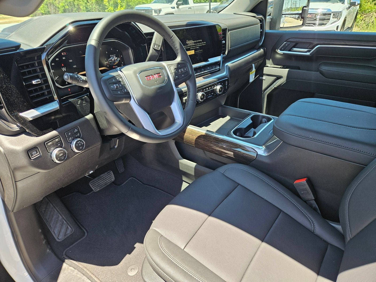 New 2026 GMC Sierra 2500 SLT w/ SLT Premium Package AWD/4WD image 10