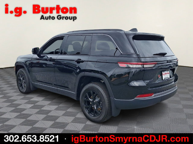 New 2026 Jeep Grand Cherokee Altitude AWD/4WD image 3