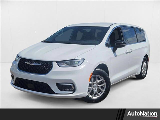 New 2025 Chrysler Pacifica Select video 1
