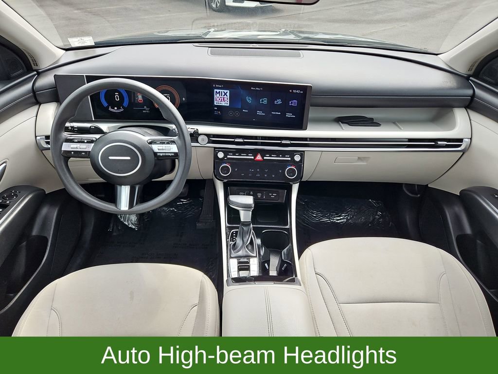 Used 2025 Hyundai Tucson SEL FWD image 9