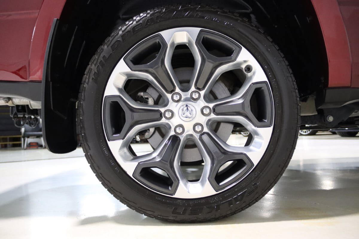 Used 2024 RAM 1500 Limited AWD/4WD image 91