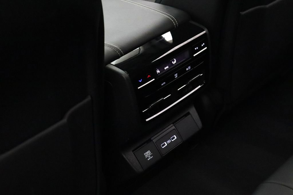 Certified 2023 Acura MDX SH-AWD w/ Technology Package image 9