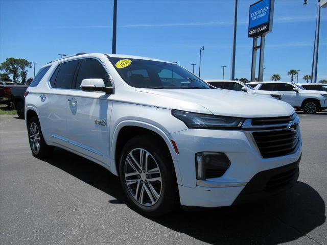 Used 2023 Chevrolet Traverse High Country FWD image 3