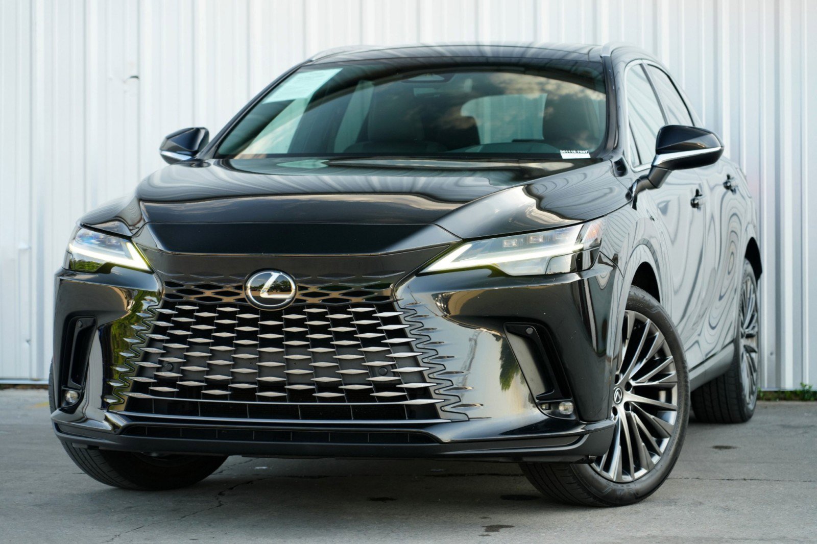 Used 2023 Lexus RX 350 w/ Luxury Package image 3