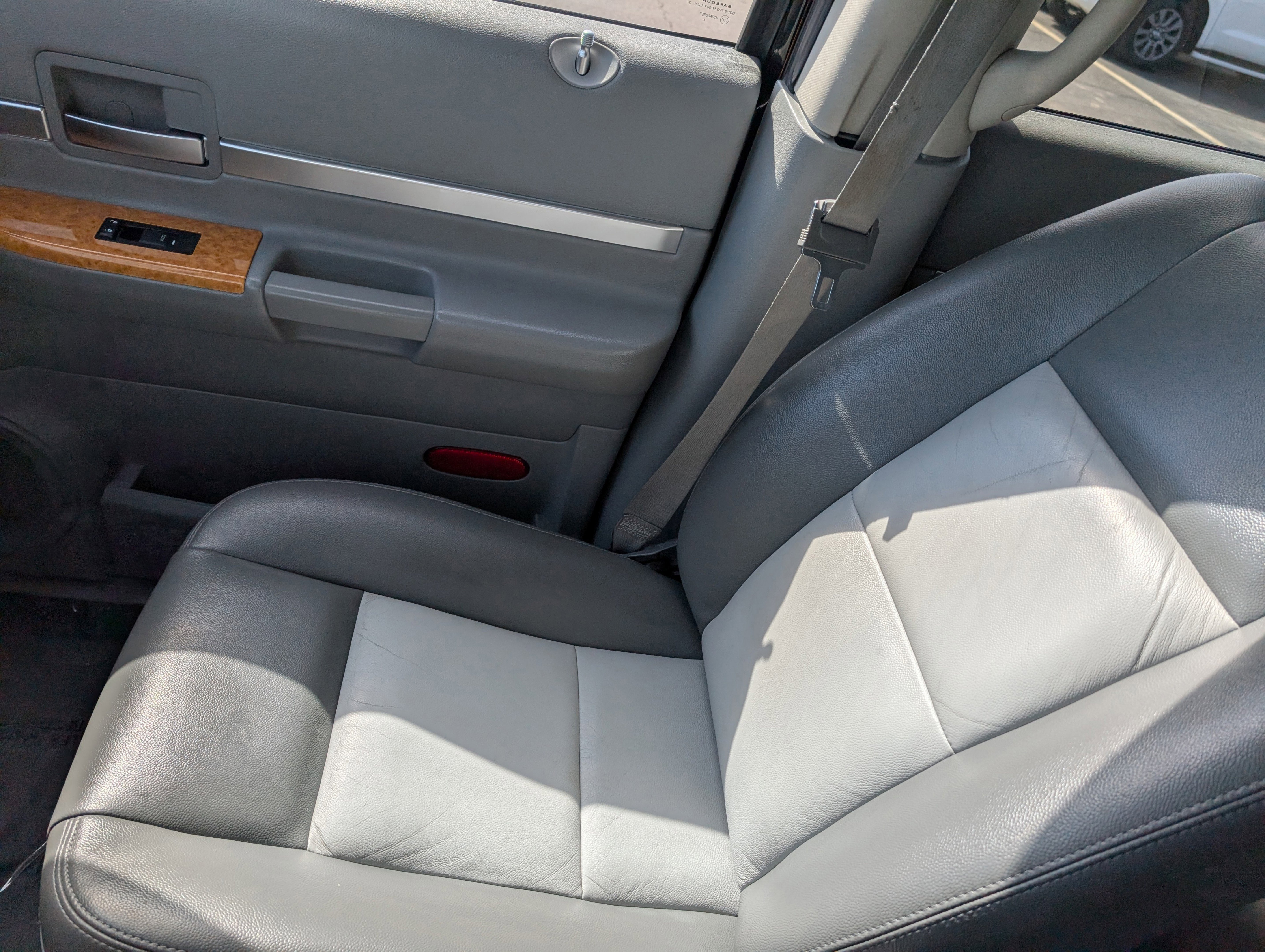 Used 2007 Chrysler Aspen Limited w/ Trailer Tow Group image 20