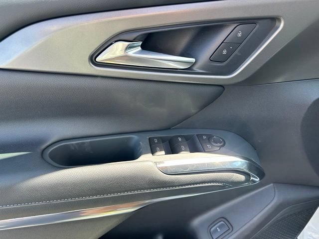 New 2026 Chevrolet Traverse LT w/ LPO, Floor Liner Package AWD/4WD image 16