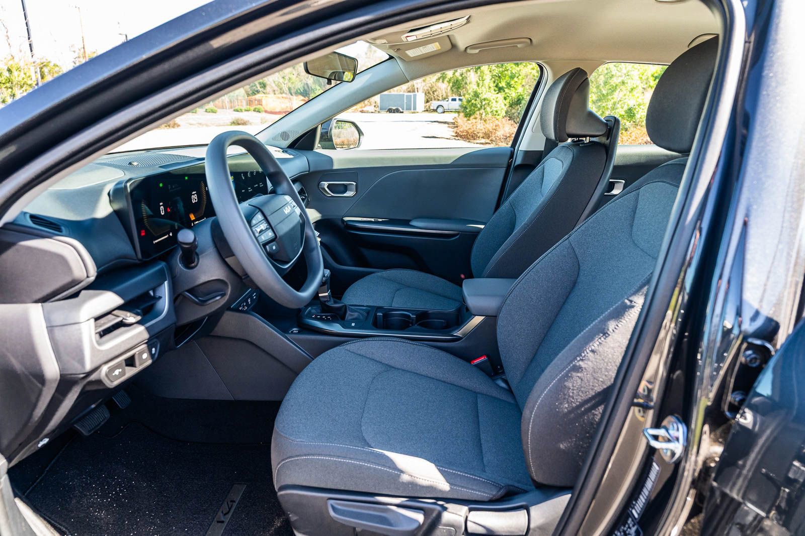 New 2026 Kia K4 LXS image 13