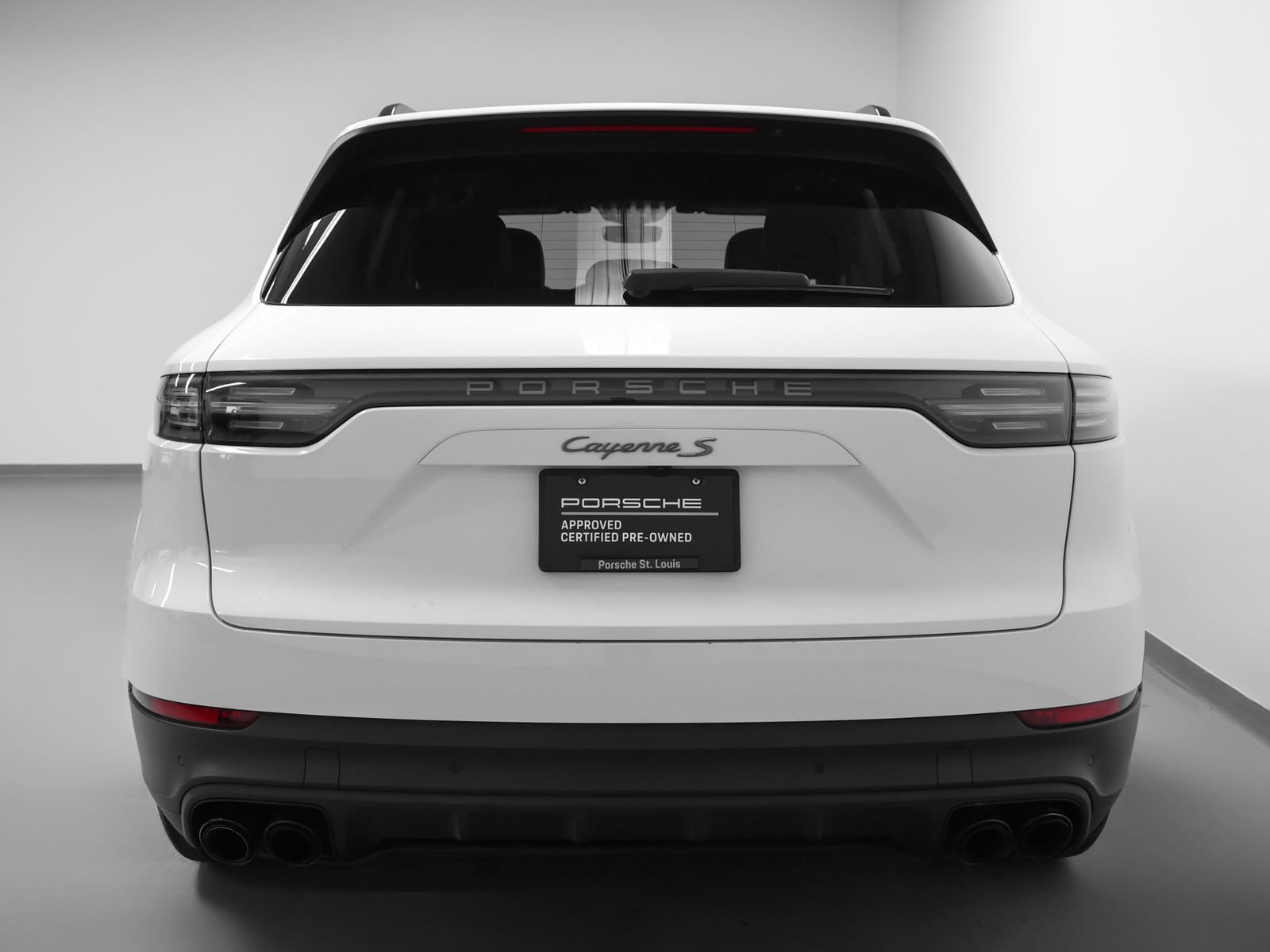 Used 2023 Porsche Cayenne S Platinum image 11