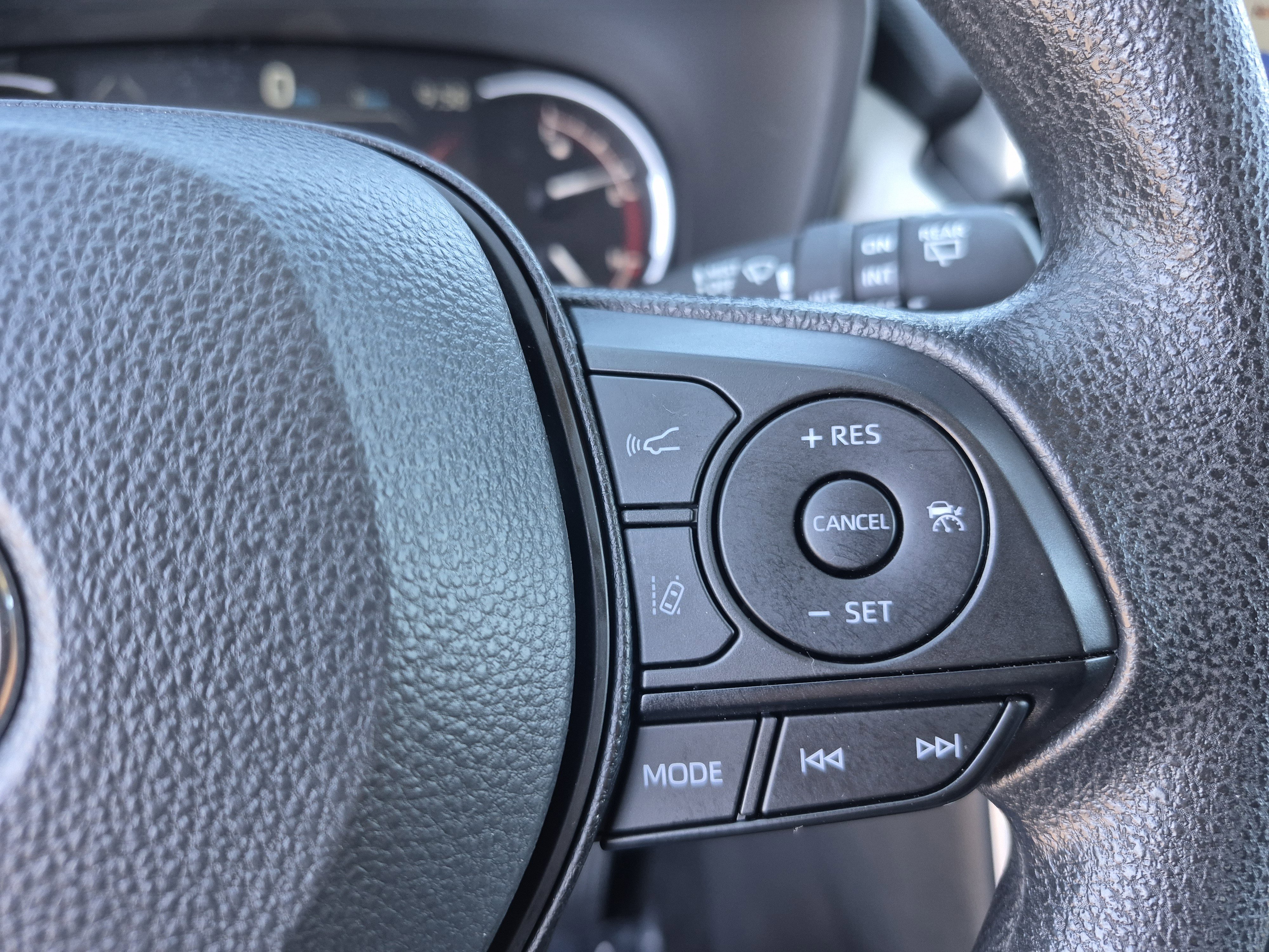 Certified 2025 Toyota RAV4 XLE AWD/4WD image 26
