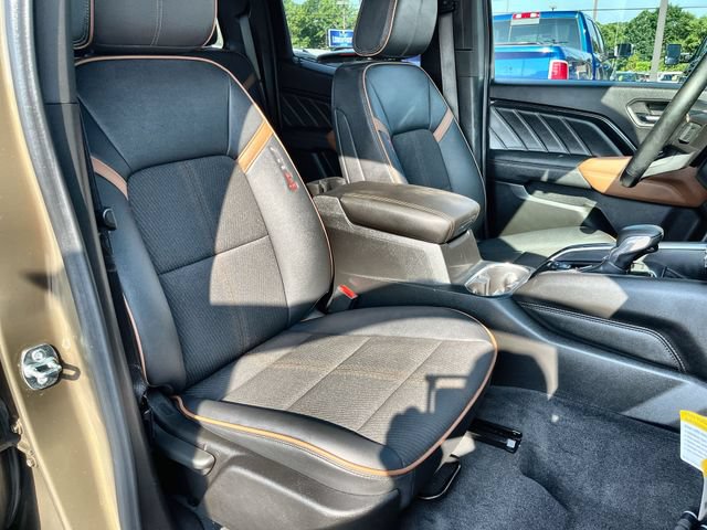 Used 2024 GMC Canyon AT4 AWD/4WD image 25