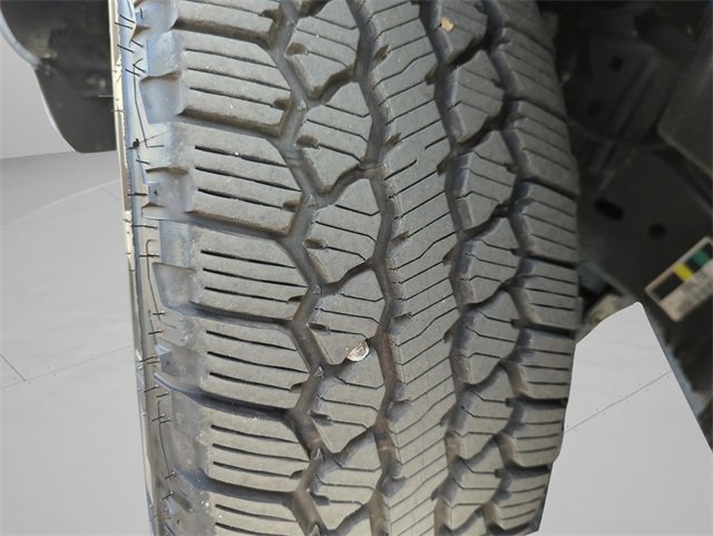 Certified 2019 Nissan Frontier SL image 47