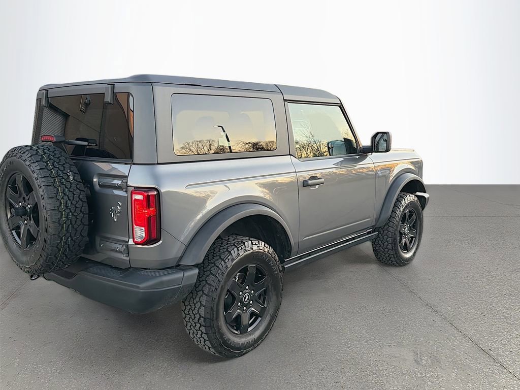 Used 2024 Ford Bronco Black Diamond image 4
