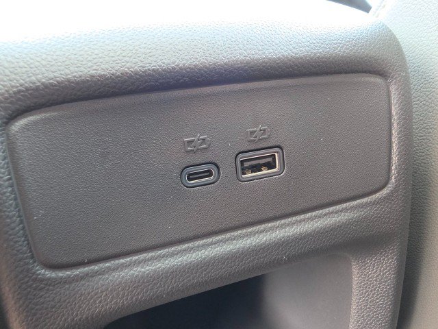 New 2026 Chevrolet Trax ACTIV w/ Sunroof Package FWD image 22