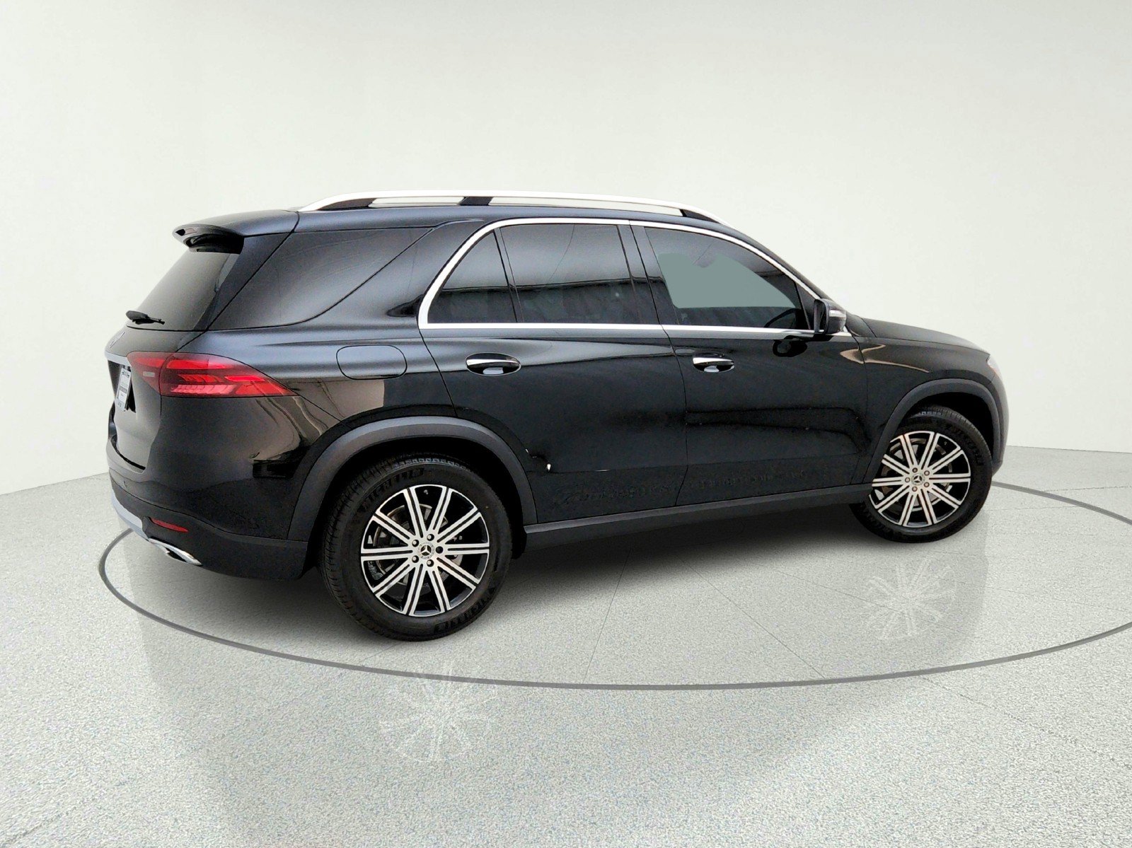 Certified 2025 Mercedes-Benz GLE 350 4MATIC image 8