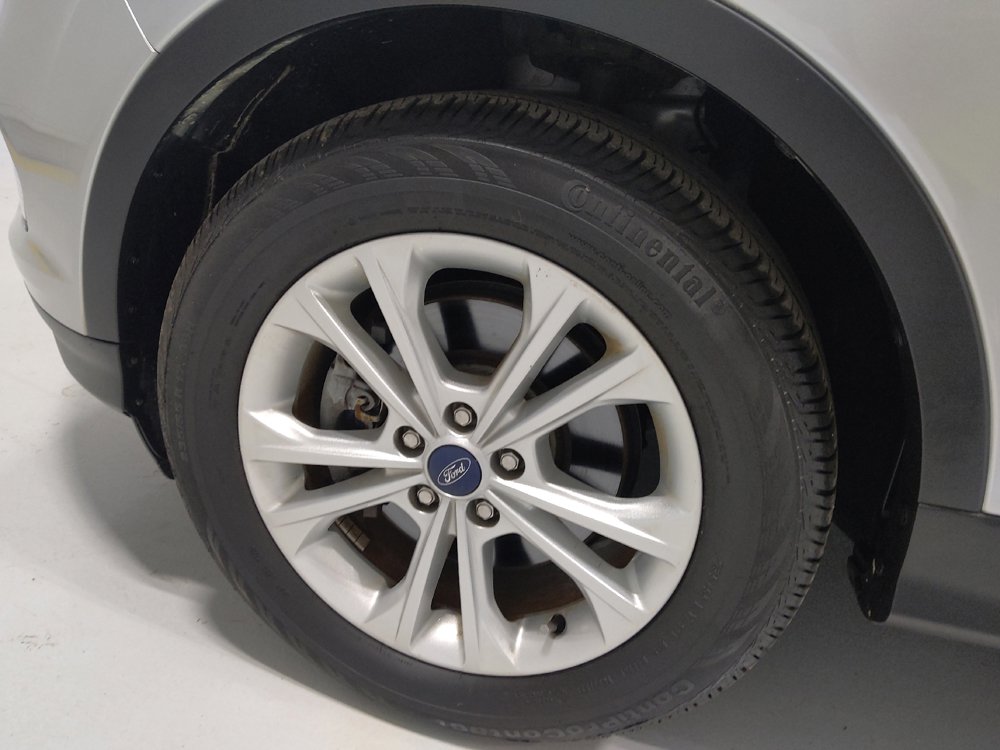 Used 2018 Ford Escape SE image 31