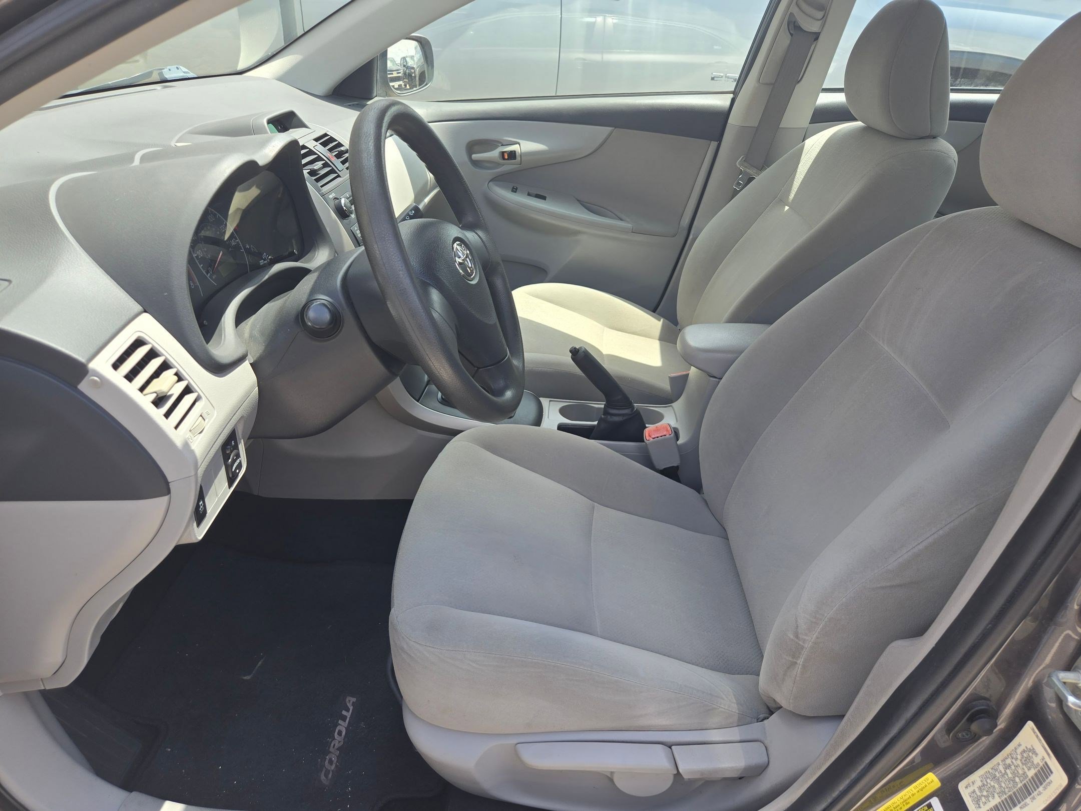 Used 2013 Toyota Corolla L FWD image 16