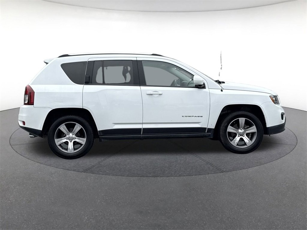 Used 2017 Jeep Compass High Altitude image 6