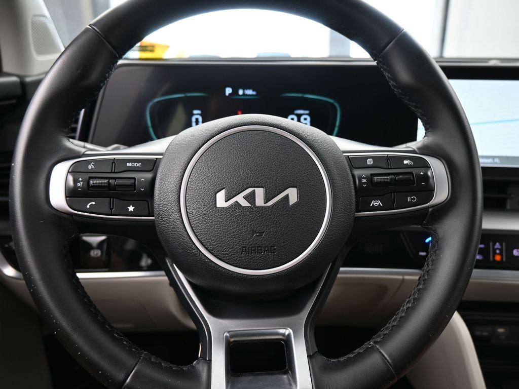 Used 2023 Kia Sportage EX image 29