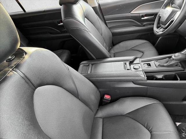 Certified 2025 Toyota Grand Highlander XLE image 20