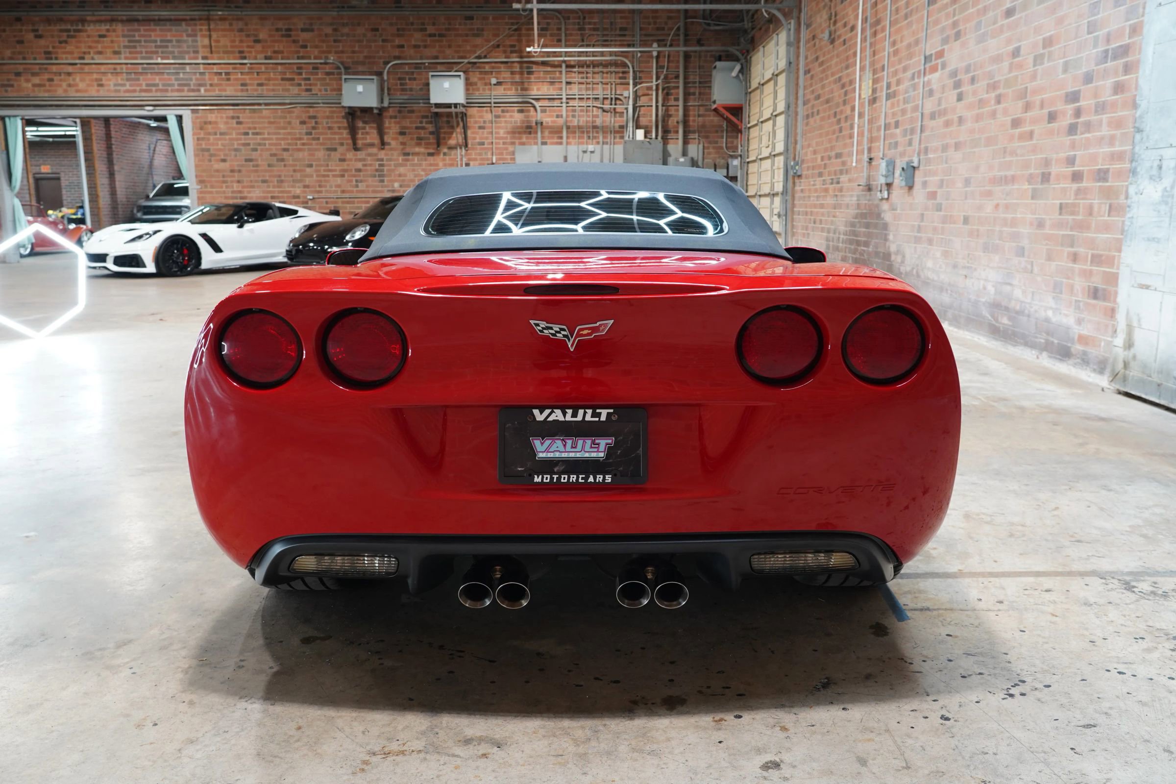 Used 2006 Chevrolet Corvette Convertible w/ Preferred Equipment Group RWD image 13