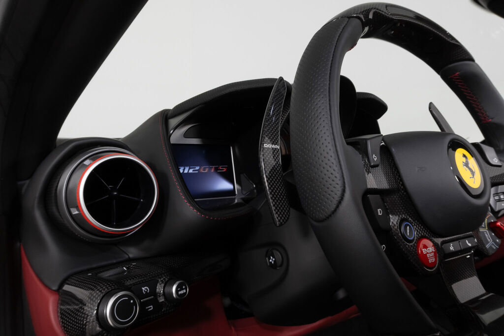 Used 2022 Ferrari 812 GTS image 36