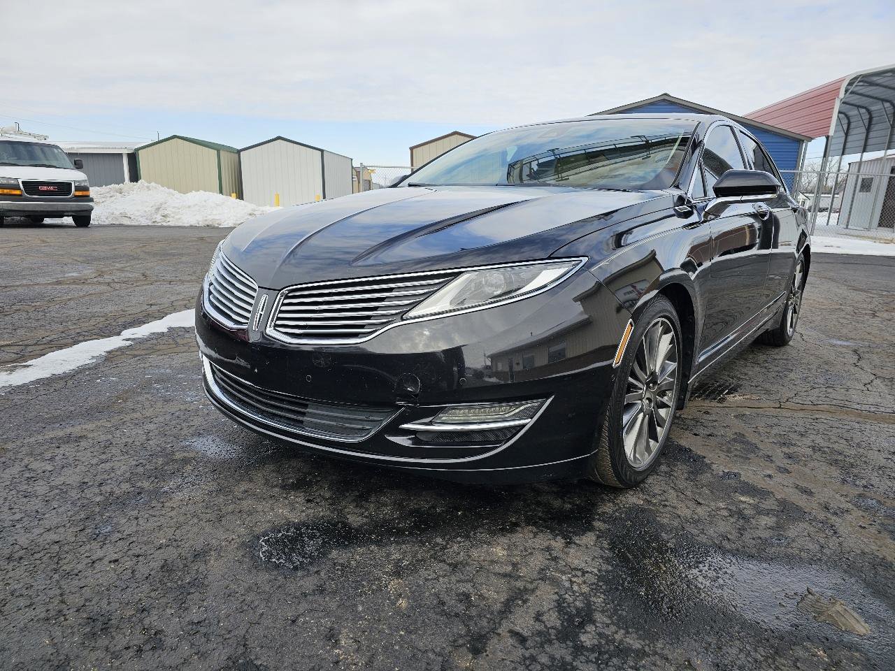 Used 2014 Lincoln MKZ image 2