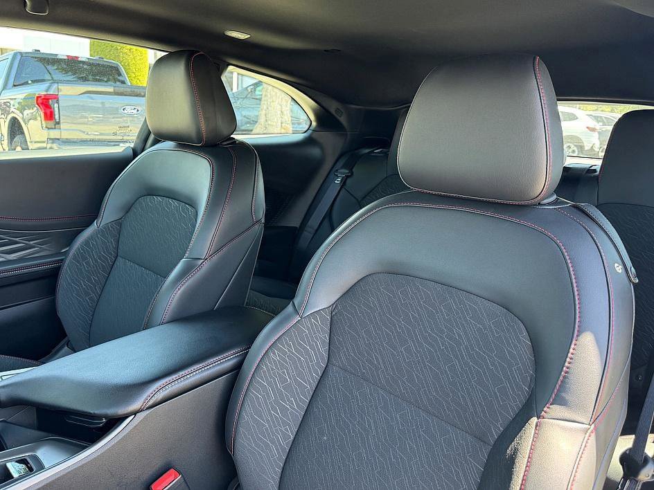 Used 2025 Dodge Charger R/T w/ Quick Order Package 25M R/T image 19