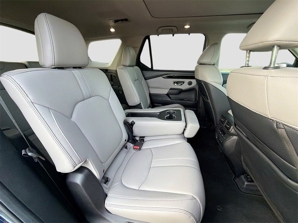 Used 2024 Honda Pilot Touring image 30