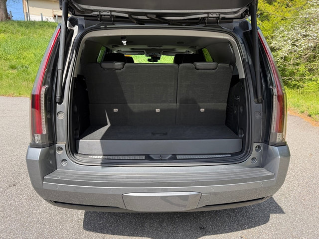 Used 2020 Cadillac Escalade Luxury AWD/4WD image 22