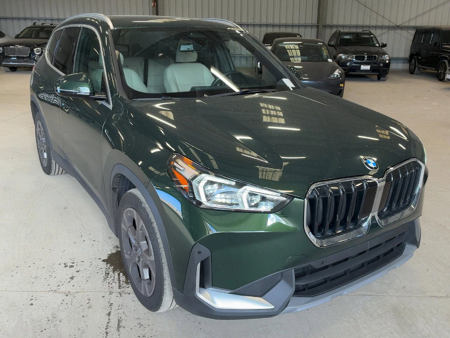 Used 2023 BMW X1 xDrive28i w/ Convenience Package image 3