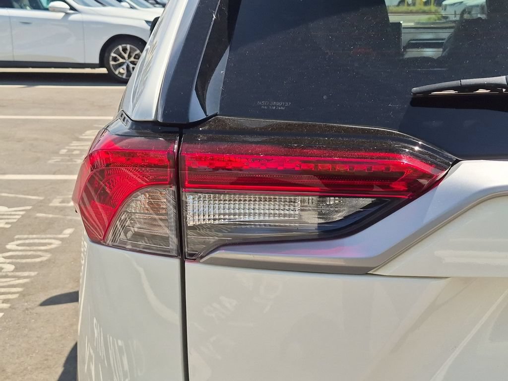 Used 2020 Toyota RAV4 XSE w/ Carpet Mat Package AWD/4WD image 26