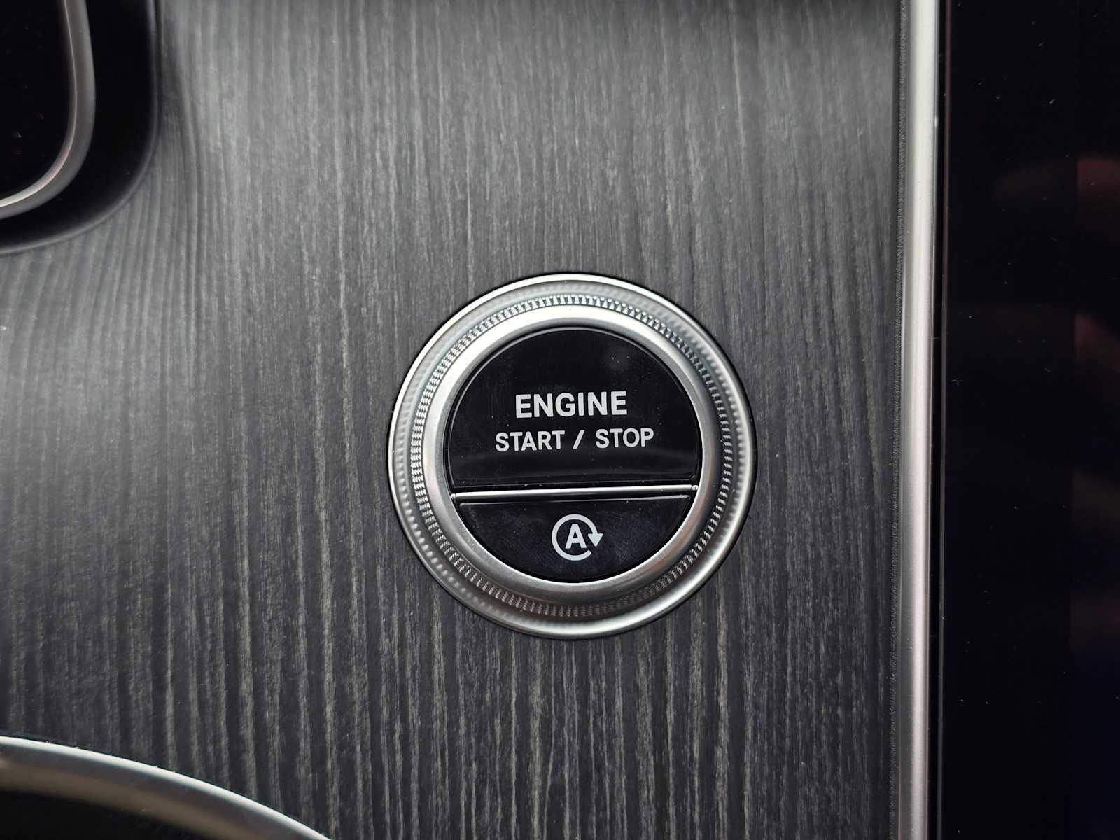 Used 2025 Mercedes-Benz C 300 C 300 image 39