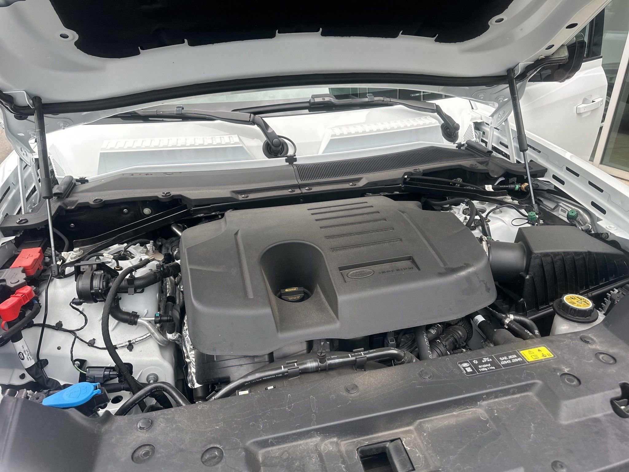 Used 2024 Land Rover Defender 130 S image 10