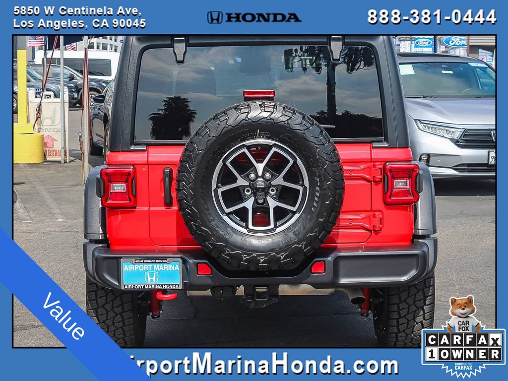 Used 2025 Jeep Wrangler Unlimited Rubicon AWD/4WD image 11